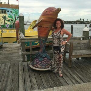 Meet your Posher, Casey