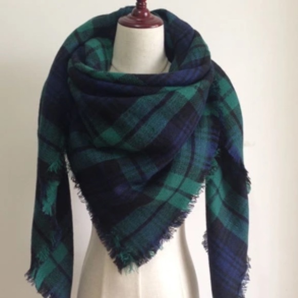 🍂LAST ONE🍂Black watch large plaid scarf - Picture 2 of 2