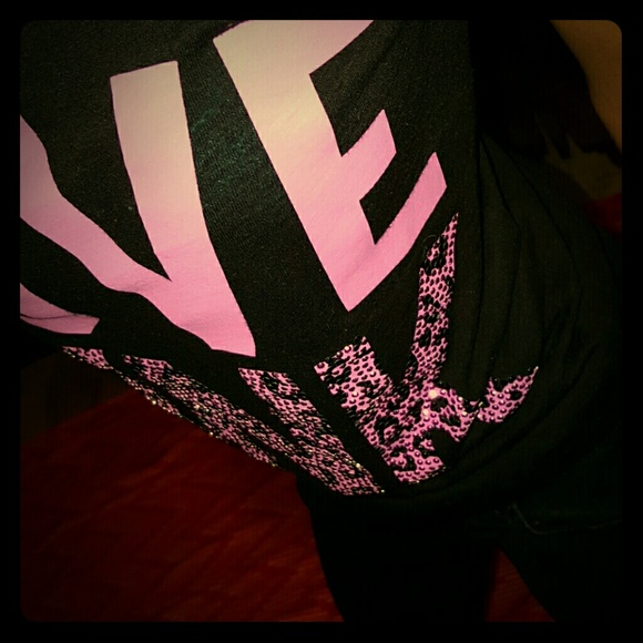 Love pink shirt