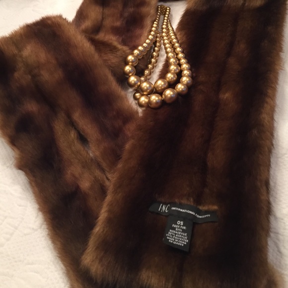 Beautiful faux mink accessory scarf - Picture 2 of 5