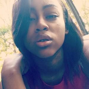 Meet your Posher, Iesha