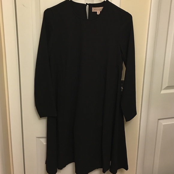 Juniors XS Black A-line Dress