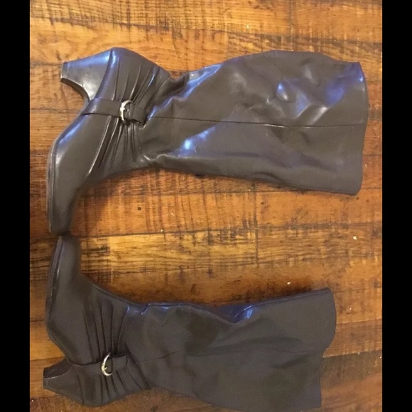 Brown Boots- size 7.5