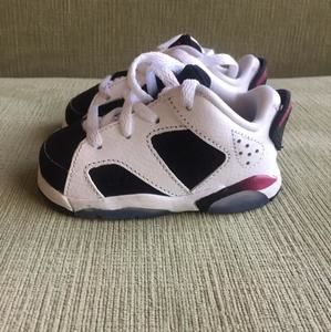 Nike Air Jordan 6 Retro Low