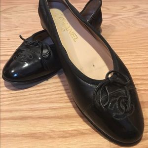 Chanel leather/patent leather ballet flats