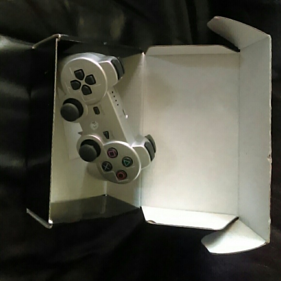 Ps3 controller - Picture 3 of 3