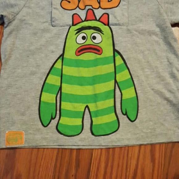 happy/sad yo gabba gabba shirt 3t