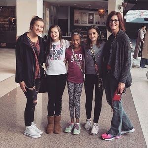 Meet your Posher, Victoria