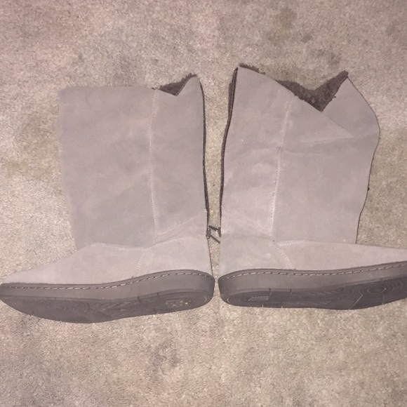 WORN ONCE NIKE BOOTS