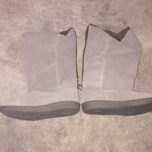 WORN ONCE NIKE BOOTS