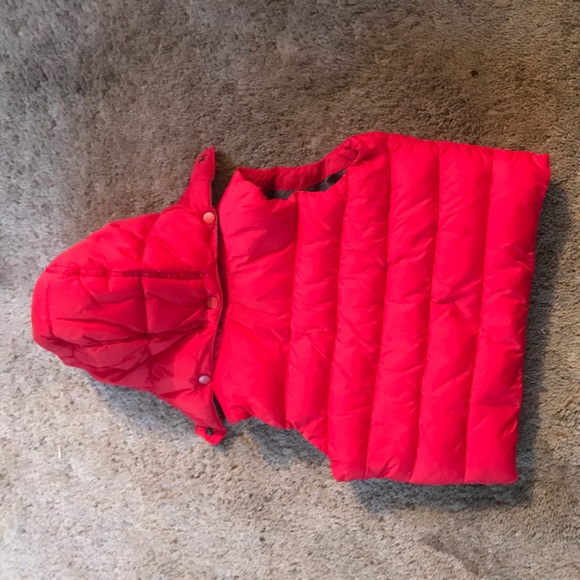 Zara puffer vest - Picture 2 of 2