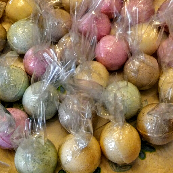 15/25 Mixed Bath Bombs "Just Made"