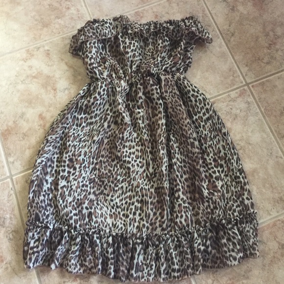 Animal print strapless dress