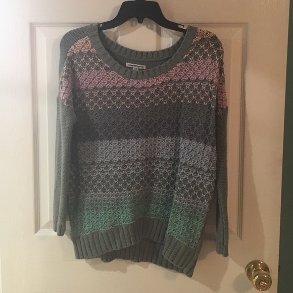 American Eagle Sweater