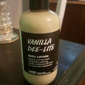 Vanilla Dee-Lite Lush Kitchen lotion