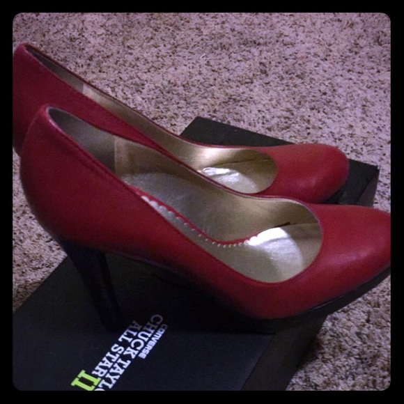 New Jessica Simpson pumps, size 8.5