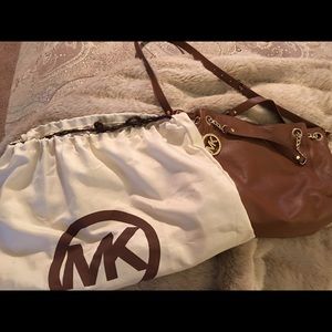 Michale Kors Crossbody