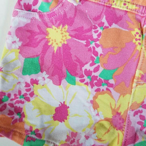 Floral (Large) Print Shorts - Picture 2 of 3