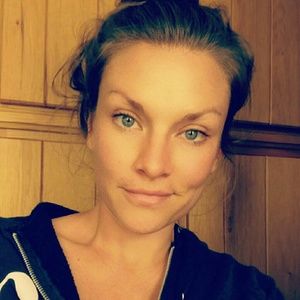 Meet your Posher, Joni