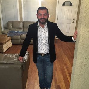 Meet your Posher, Daniel