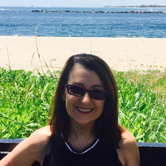 Meet your Posher, Teresa - Picture 2 of 2