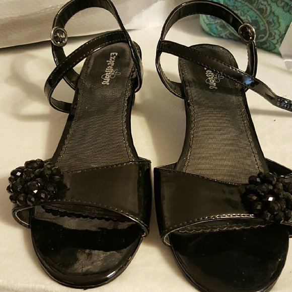 Expressions Other - Girls black patent sandals