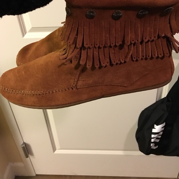 Minnietonka Short Moccasins