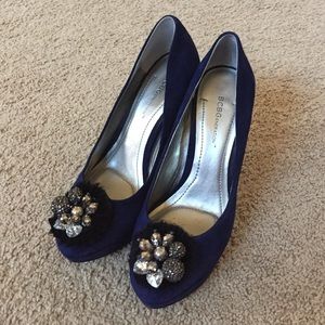 Gently Used BCBGeneration high heel pumps