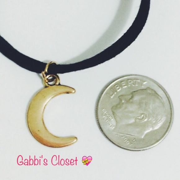 🌙 Crescent Moon Choker Necklace🌙 - Picture 2 of 2