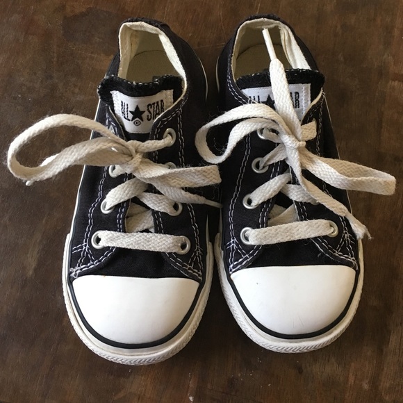 Converse toddler sneakers