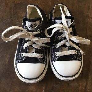 Converse toddler sneakers