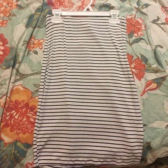 New never worn striped midi skirt