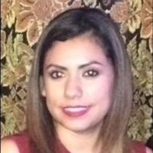 Meet your Posher, Adriana