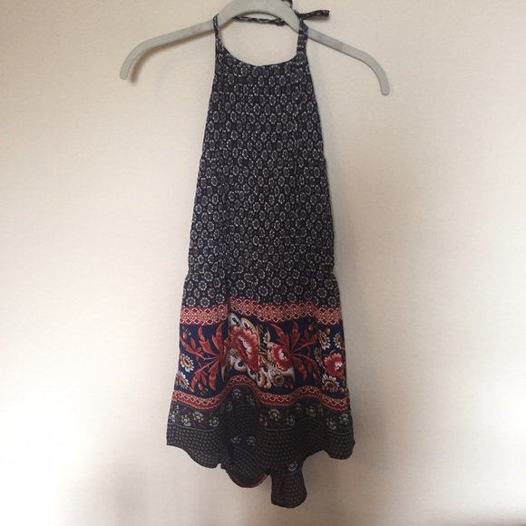 halter high neck style backless romper size medium