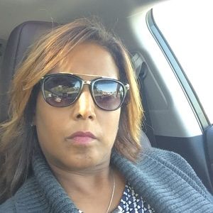 Meet your Posher, Deana