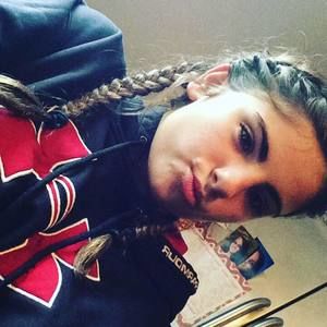 Meet your Posher, Mercedes