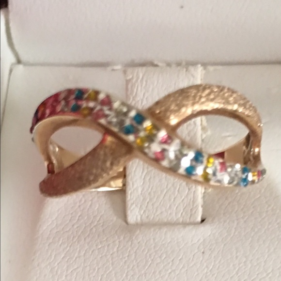 14k gold ring , size 9 ( possibly size 9)