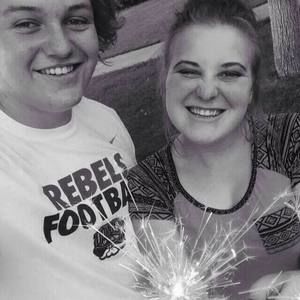 Meet your Posher, Cobie