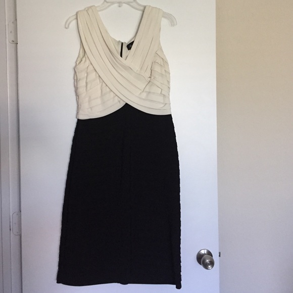Used Scarlett Nite, size 12.