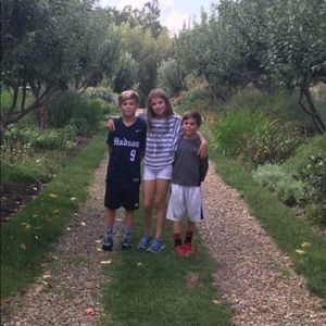 Meet your Posher, Todd