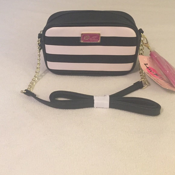 Betsey Johnson Handbags - Authentic NWT Betsey Johnson Crossbody Bag