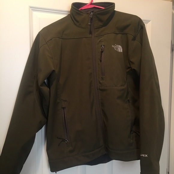 Men's Apex North Face Jacket.