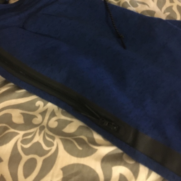 Nike tech sweat pants - Picture 1 of 2
