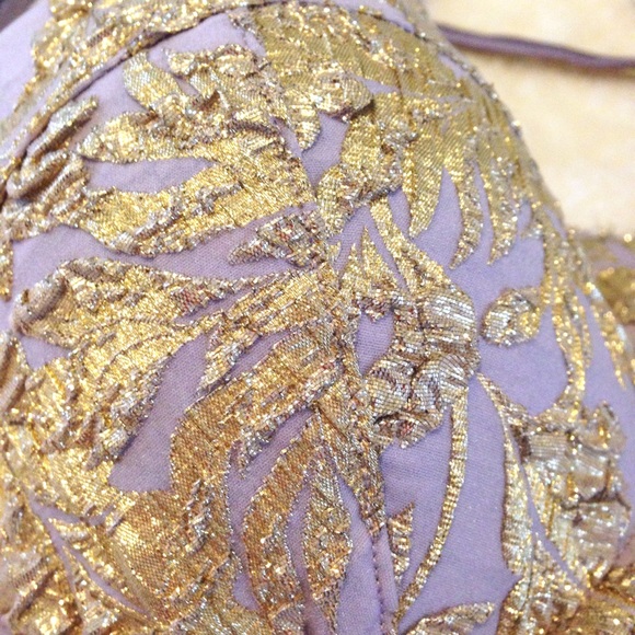 🌺 VS SOLD DESIGNER COLLECTION GOLD SET - Picture 2 of 4