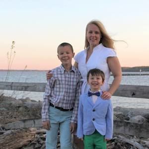 Meet your Posher, Lara