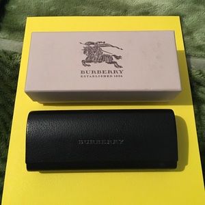 100% Authentic Burberry box Sunglasses case