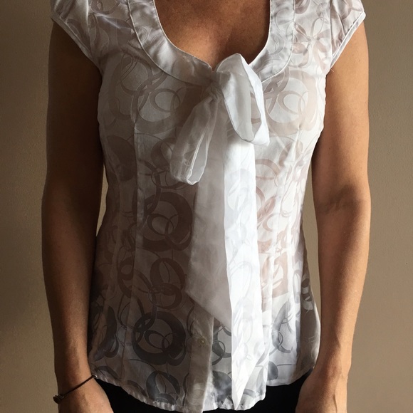 Express Sheer Cap Sleeve Blouse Small 👚 $13