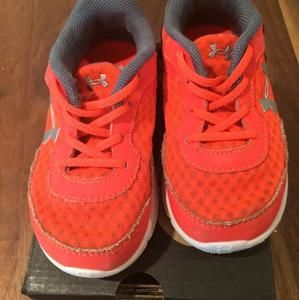 Under Armour size 5 sneakers