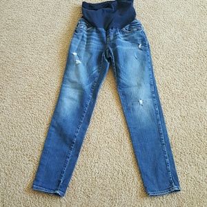 A pea in the pod distressed skinny maternity jeans