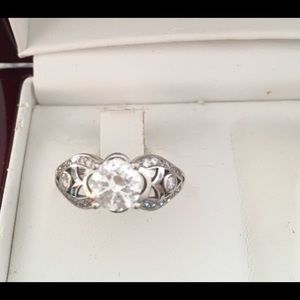 14k white gold ring size 8 Cz stone